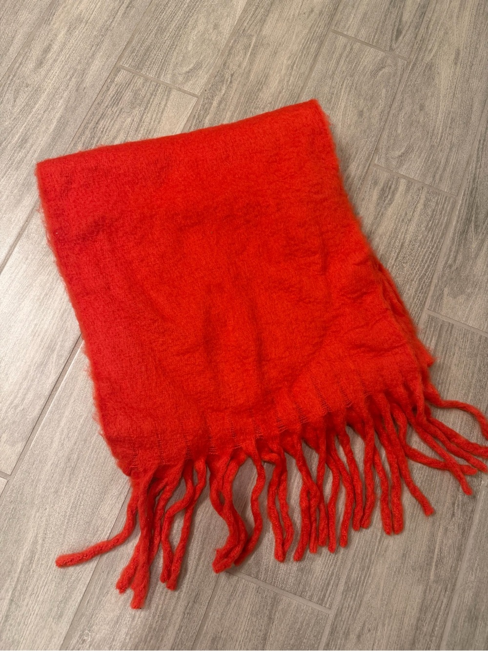 NWOT Cozy Red Fringe Blanket Scarf